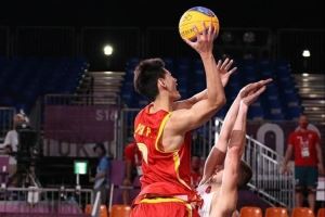 颜鹏:把三人篮球打成自己的“甜点位” 颜鹏:把三人篮球打成自己的“甜点位”